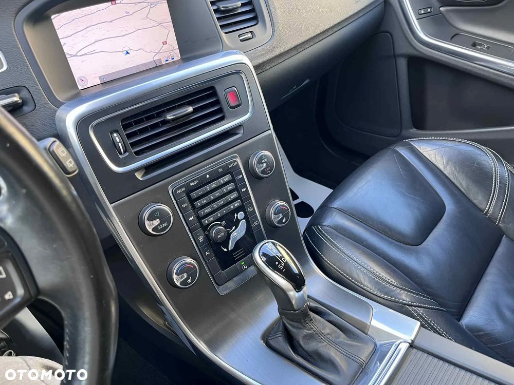 Volvo V60 D2 Geartronic Powershift Edition Pro - 16