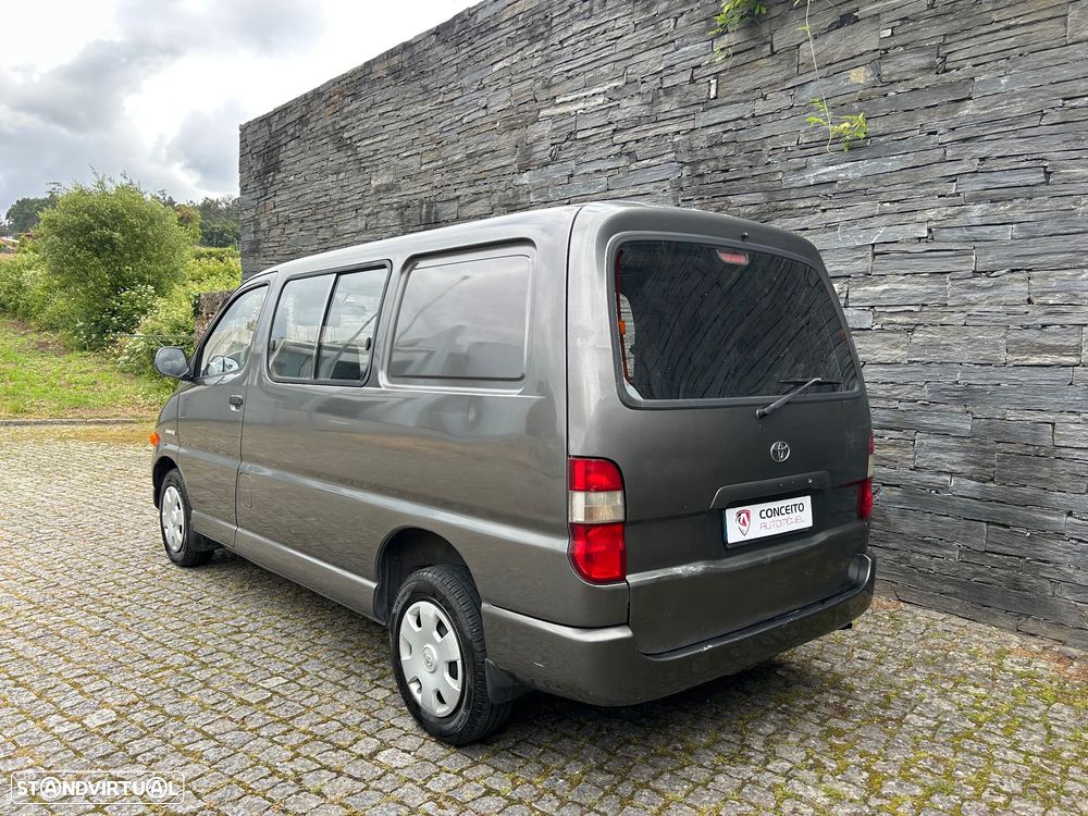Toyota HiAce 2.4 D LXH12LB - 6
