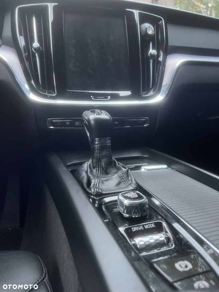 Volvo V60 T5 AWD Momentum - 16