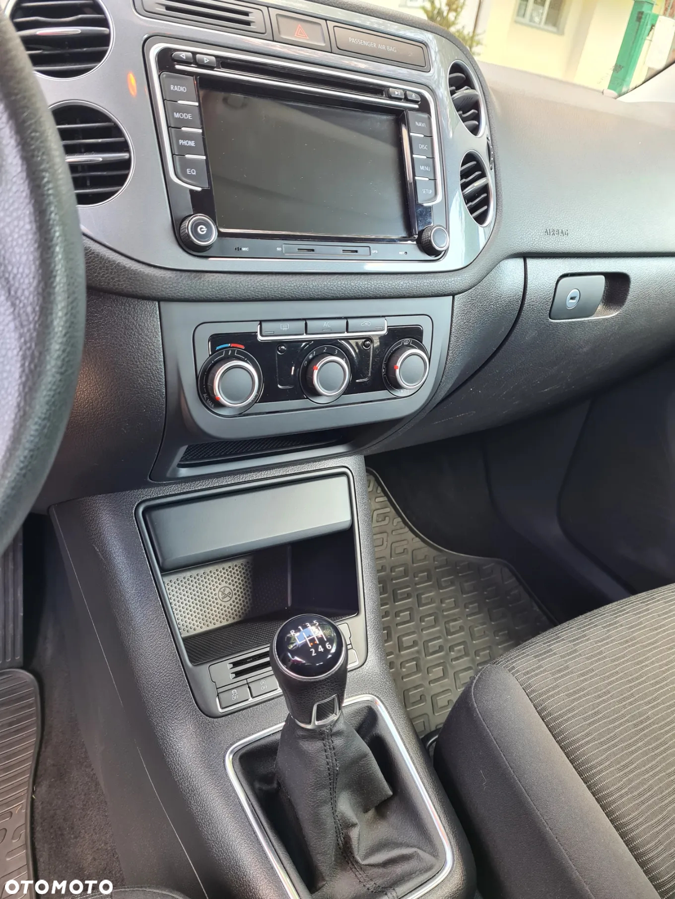 Volkswagen Tiguan - 5