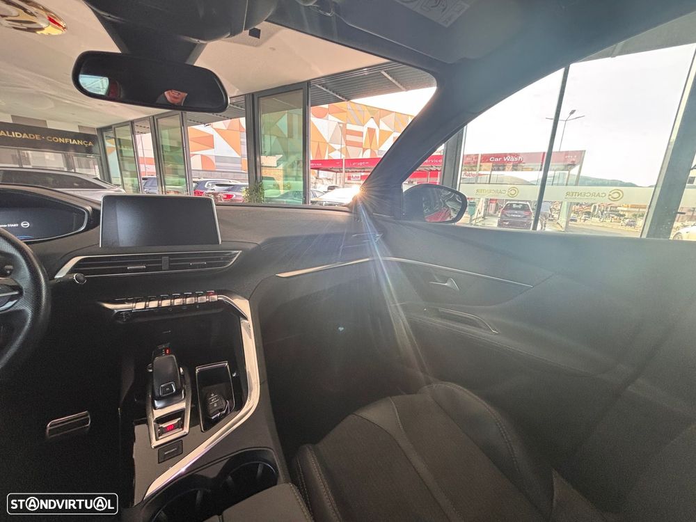 Peugeot 3008 1.2 PureTech GT Line Grip Control EAT6 - 10