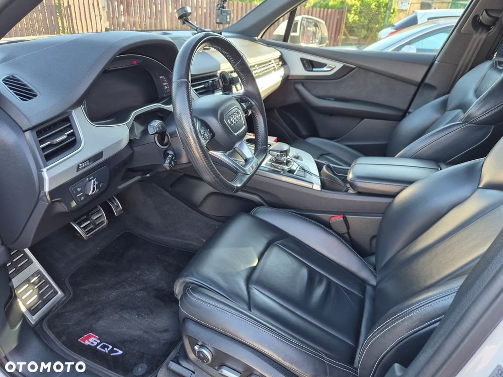 Audi Q7 - 15