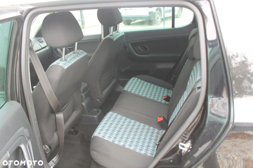 Skoda Fabia - 10