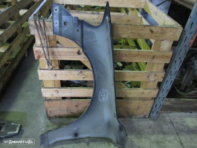 Guarda Lamas GL429 VOLVO V70 2001 SW PRETO Drt - 3