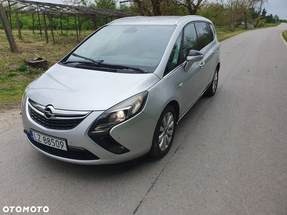 Opel Zafira - 16