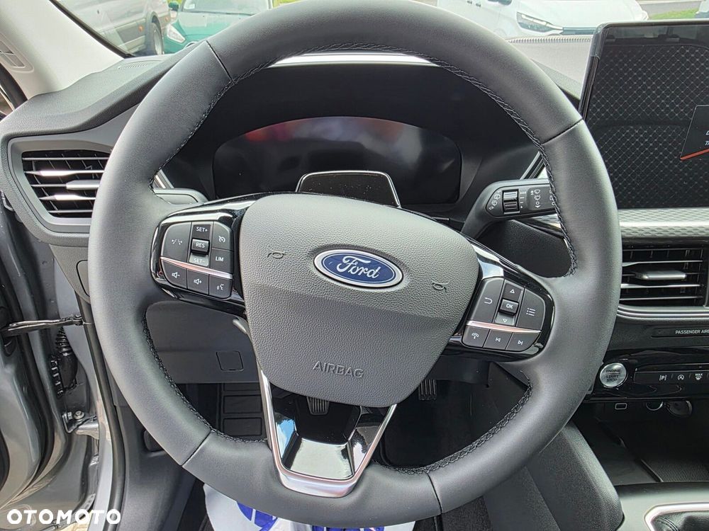Ford Kuga - 18