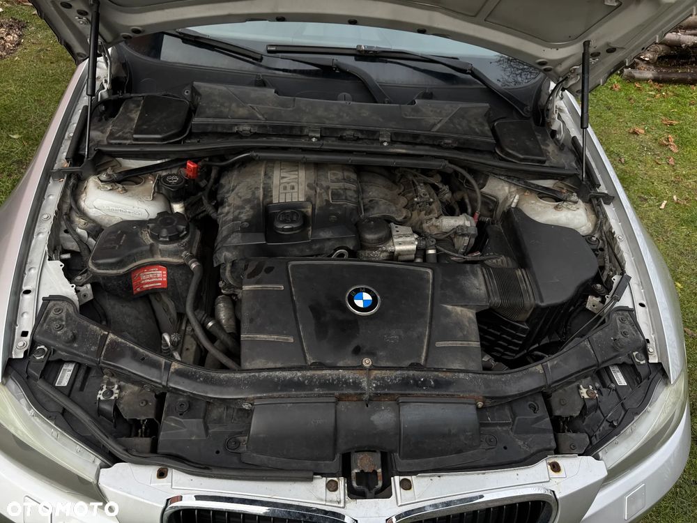 BMW Seria 3 320i Edition Exclusive - 23