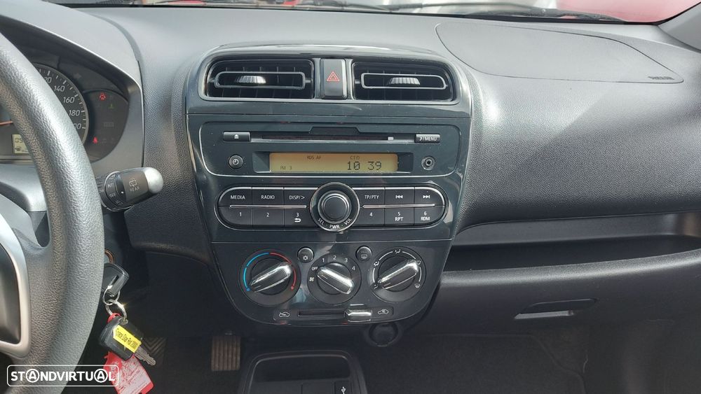 Mitsubishi Space Star - 15