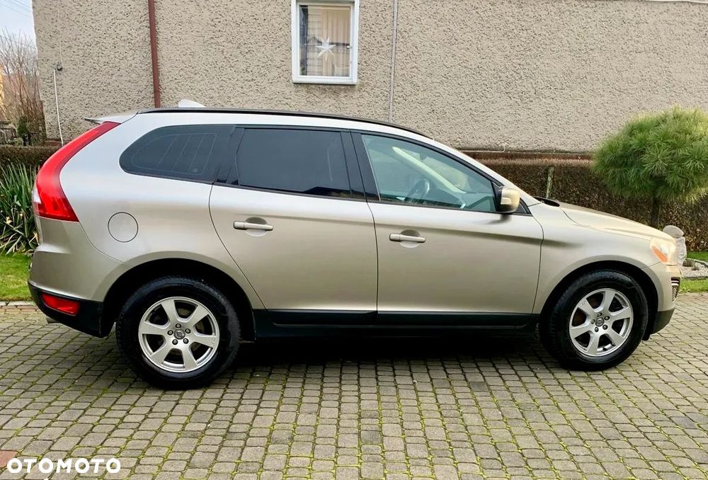 Volvo XC 60 2.4D AWD Momentum - 5