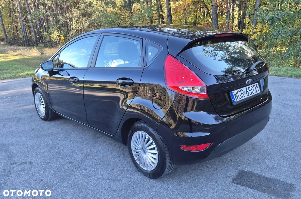Ford Fiesta - 5