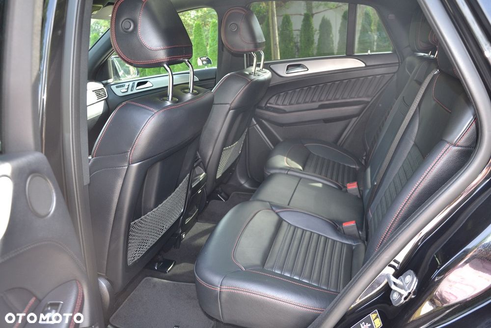 Mercedes-Benz GLE - 25