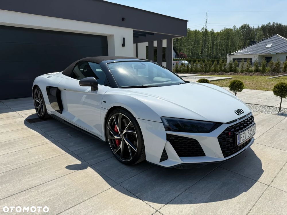 Audi R8 Spyder V10 Quattro Performance - 4