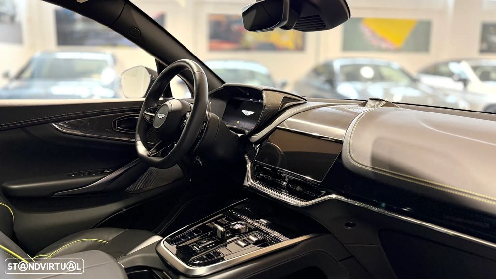 Aston Martin DBX 707 AMR24 - 23