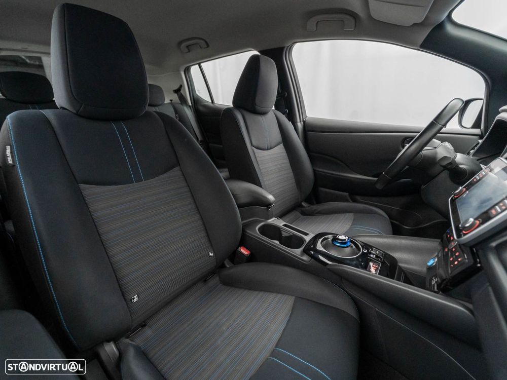 Nissan Leaf N-Connecta - 36