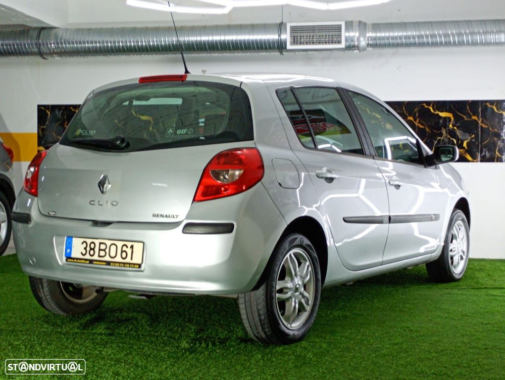 Renault Clio 1.2 16V Dynamique - 30