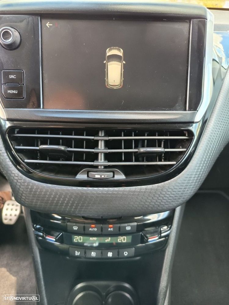 Peugeot 208 1.2 PureTech GT Line - 19