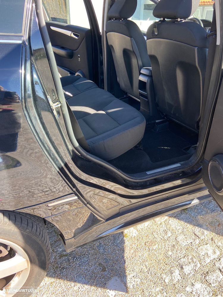 Mercedes-Benz B 150 Standard - 17