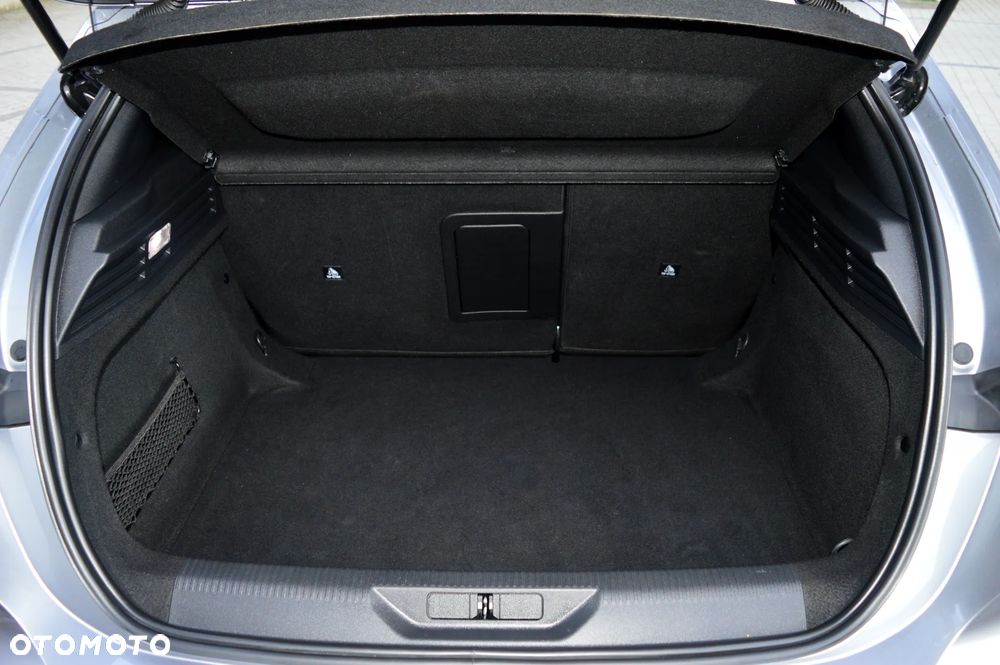Peugeot 308 BlueHDi 130 EAT8 Stop & Start GT - 36