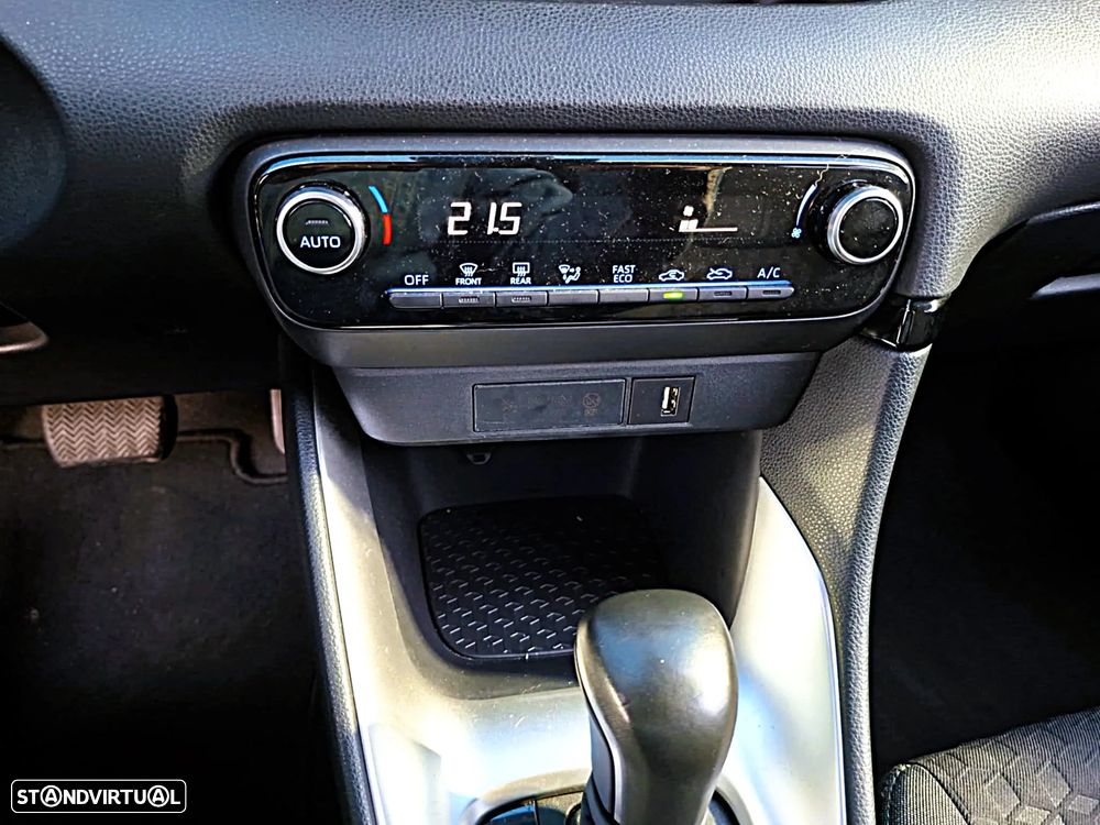 Toyota Yaris 1.5 HDF Exclusive - 34