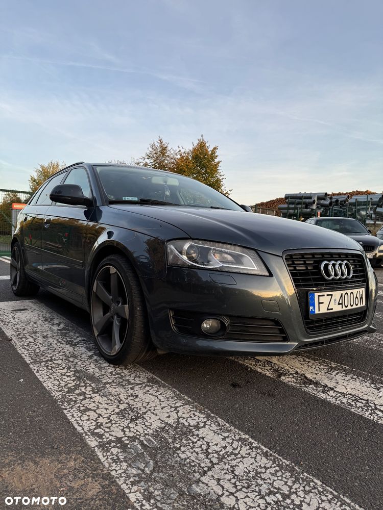 Audi A3 2.0 TDI DPF Attraction S tronic - 2