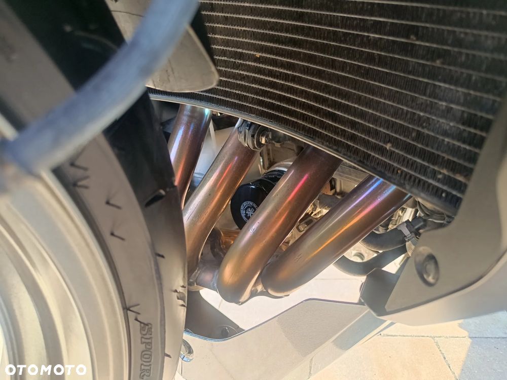 Suzuki GSX 1000 - 17
