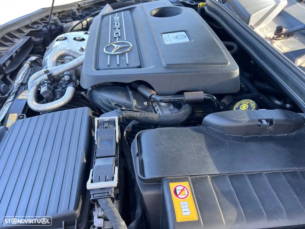 Mercedes-Benz CLA 45 AMG 4Matic 7G-DCT - 15