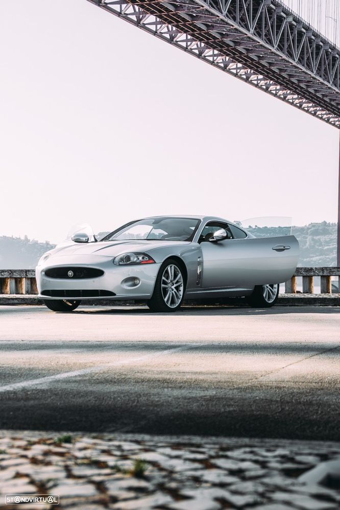 Jaguar XK 4.2 V8 - 7
