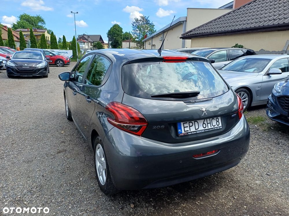 Peugeot 208 PureTech 82 Stop & Start Signature - 5