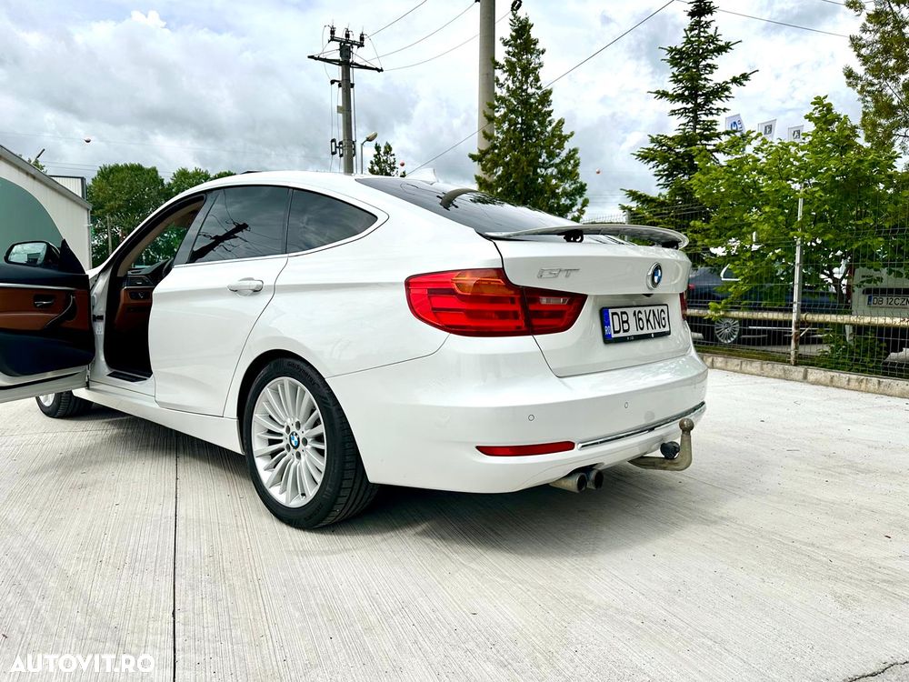 BMW Seria 3 328i xDrive Aut. Luxury Line - 11