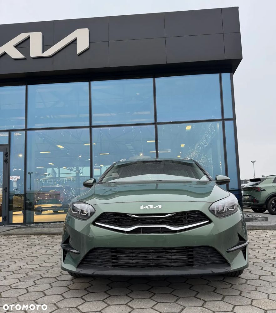 Kia Ceed 1.5 T-GDI Tribute - 2