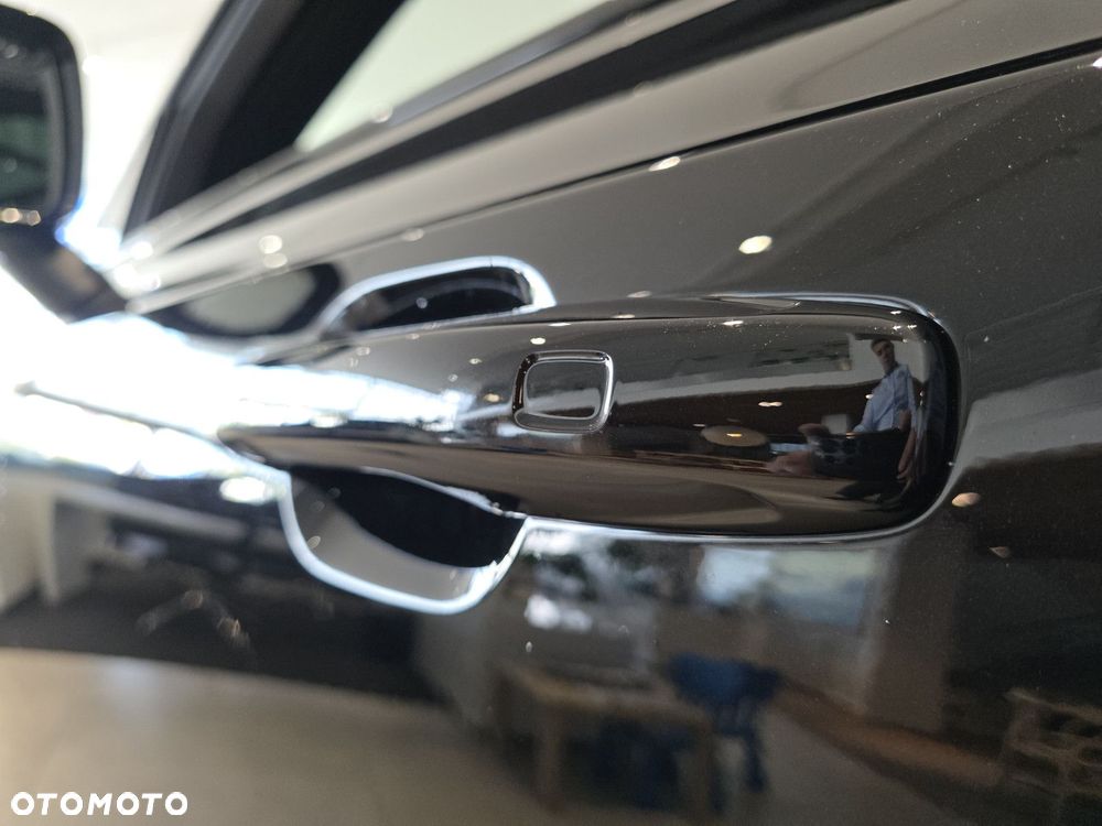 Volvo XC 90 - 30