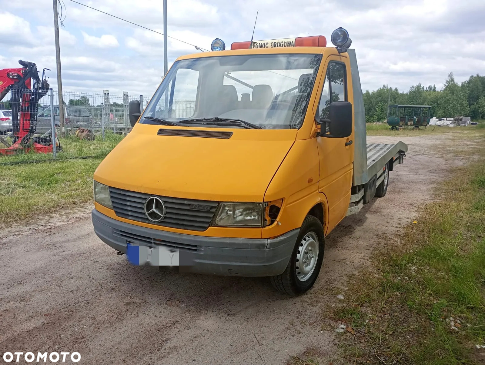 Mercedes-Benz Sprinter 312 2.9tdi autolaweta pomoc drogowa hak 2.8t - 2