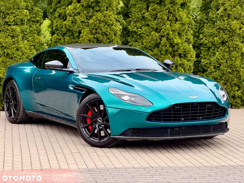 Aston Martin DB11 - 20