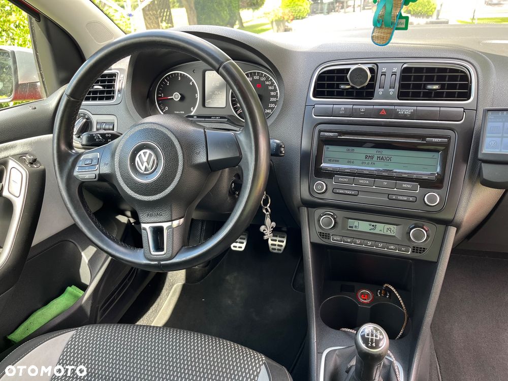 Volkswagen Polo 1.6 TDI Cross - 13