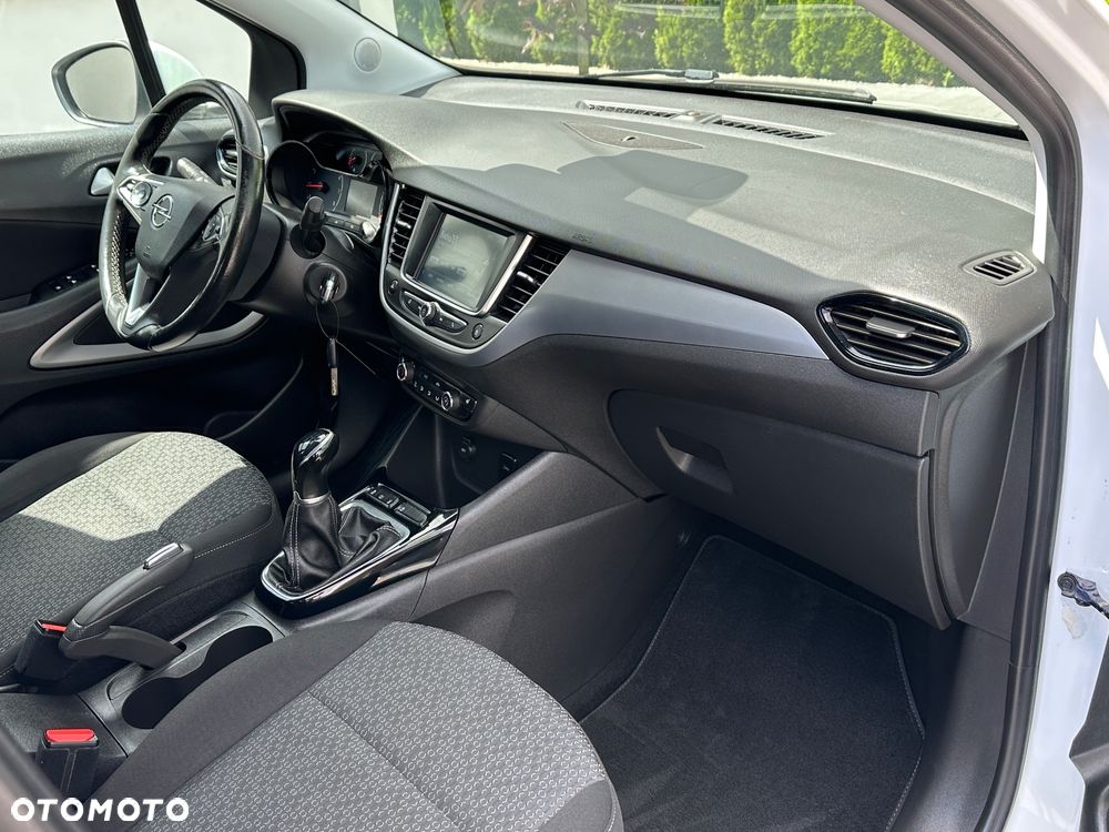 Opel Crossland X - 21