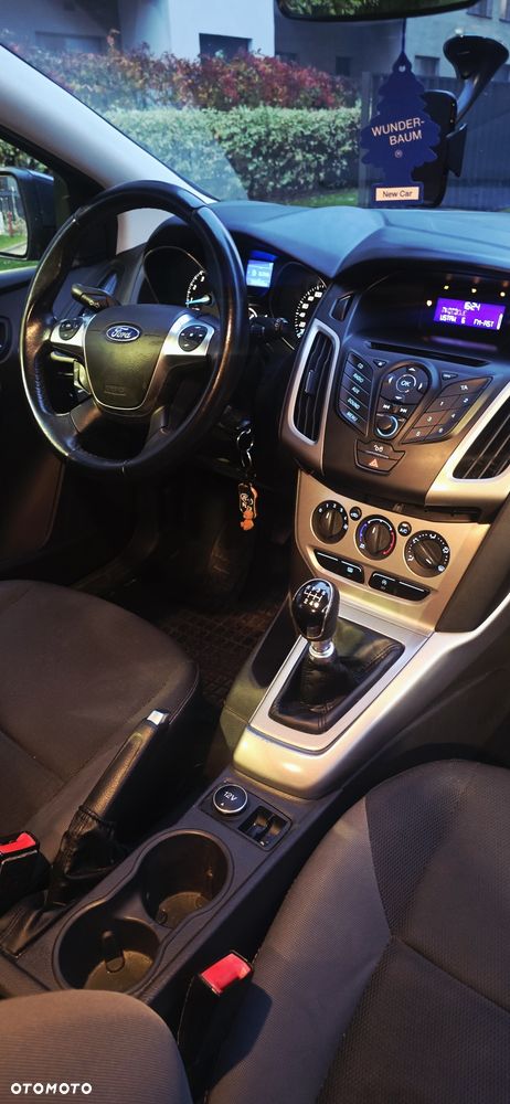 Ford Focus - 8