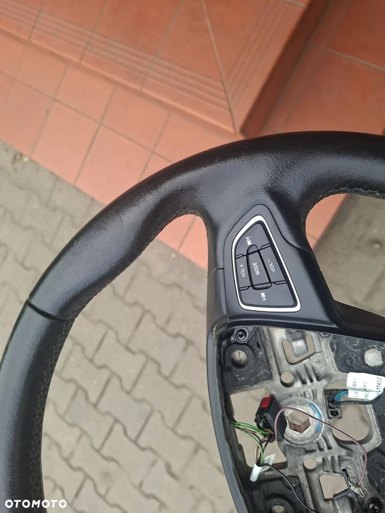 ford focus mk3 lift multifunkcja  skóra bdb  kierownica org-poznan
