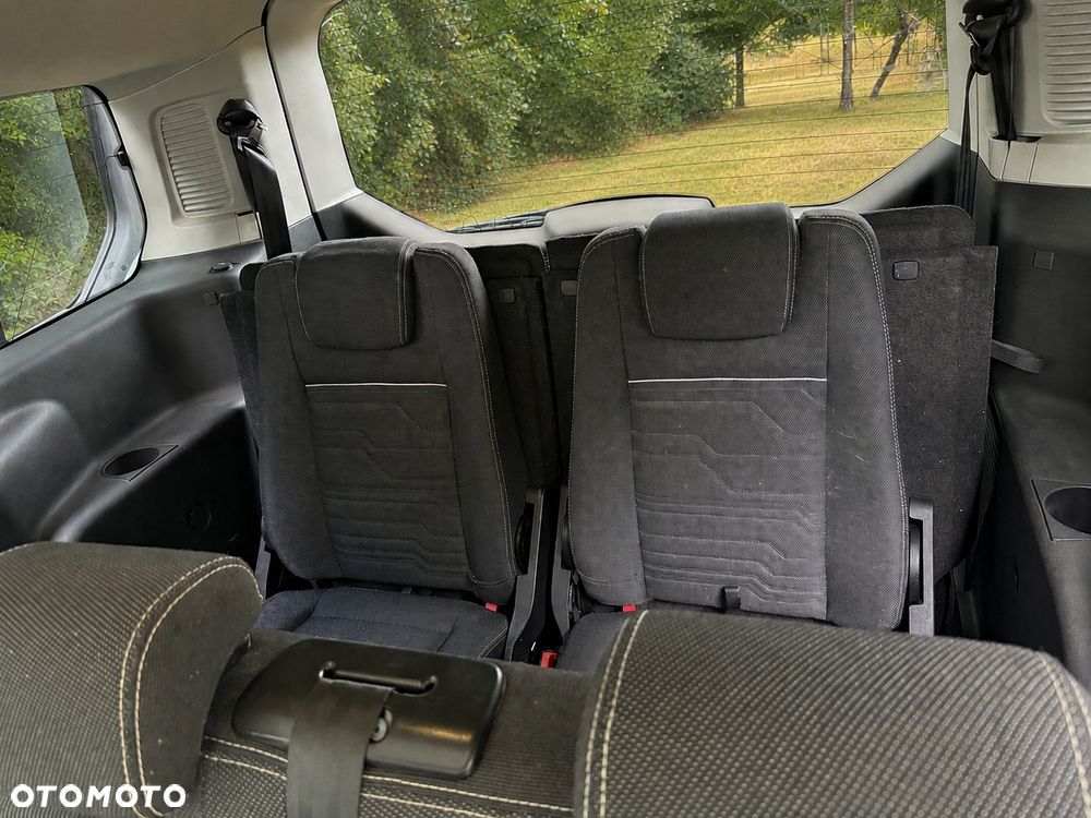 Ford Tourneo Connect Gr 1.5 TDCi Titanium PowerShift - 7