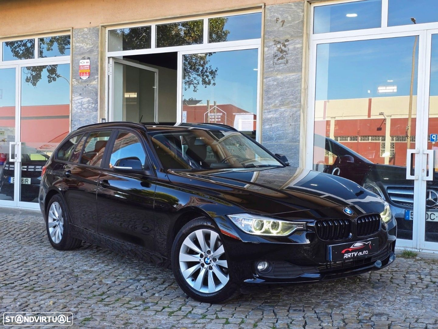 BMW 318 d Touring - 11
