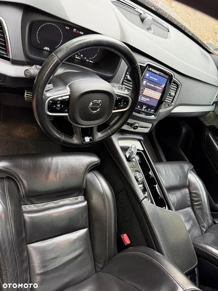 Volvo XC 90 - 7