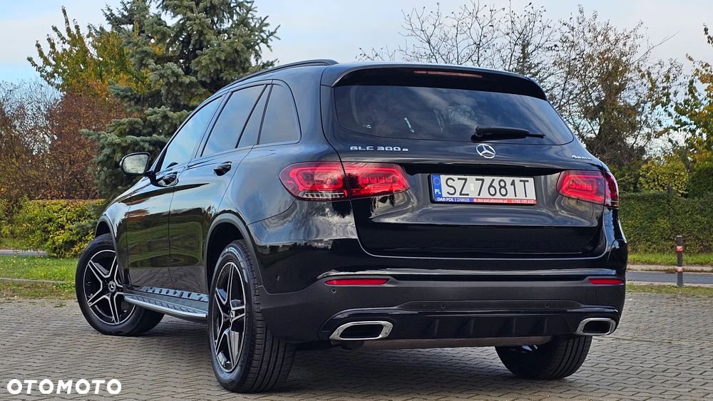 Mercedes-Benz GLC 300 e 4-Matic - 9