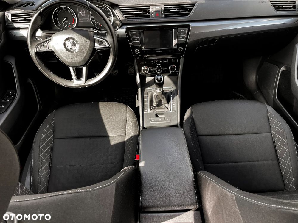Skoda Superb 2.0 TDI Style - 12