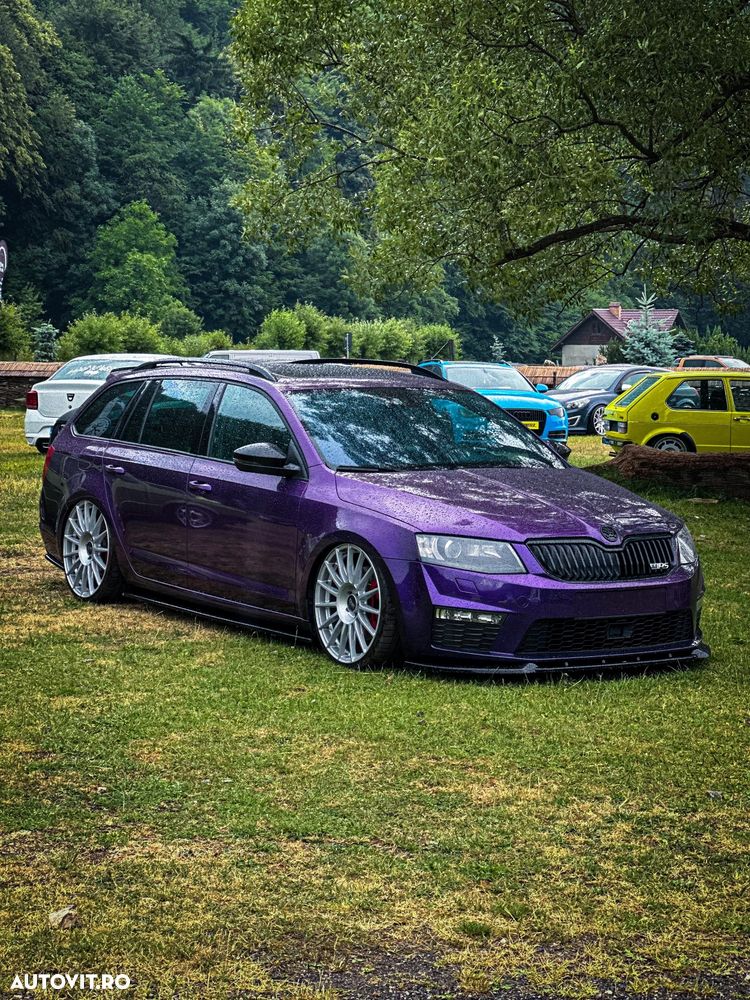 Skoda Octavia Combi 2.0 TDI DSG RS - 5