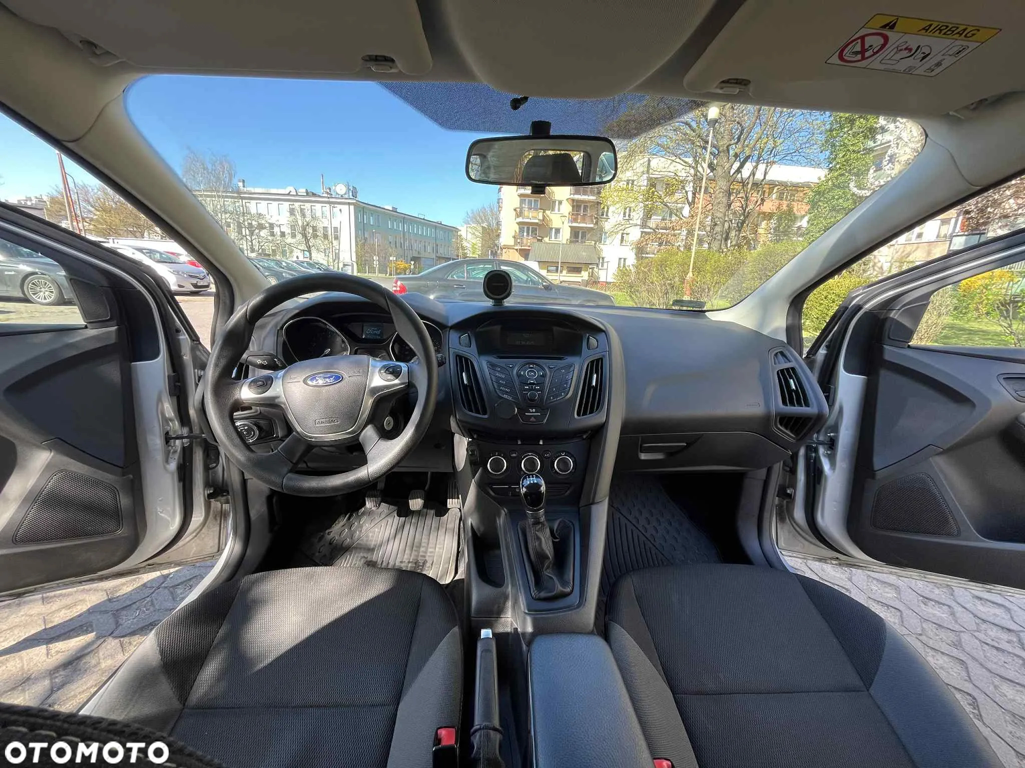 Ford Focus 1.6 Ambiente Start - 14