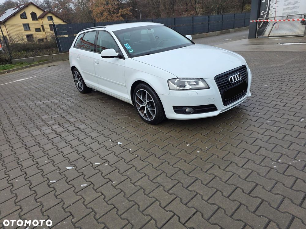 Audi A3 Sportback - 3