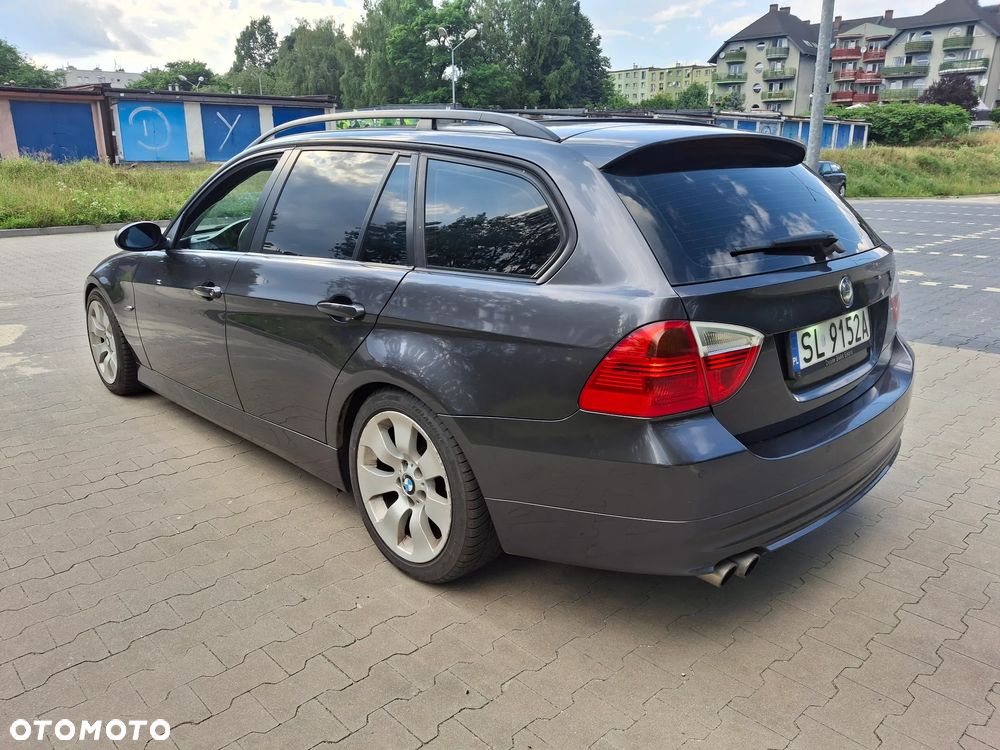 BMW Seria 3 320i - 7