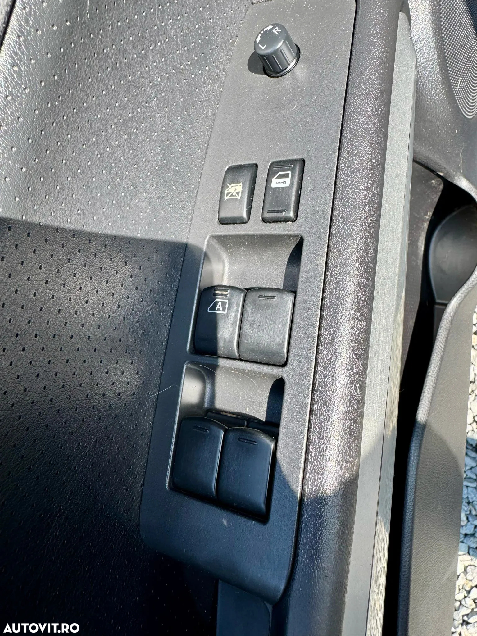 Nissan X-Trail 2.0 dCi DPF All Mode 4X4-i Elegance - 36