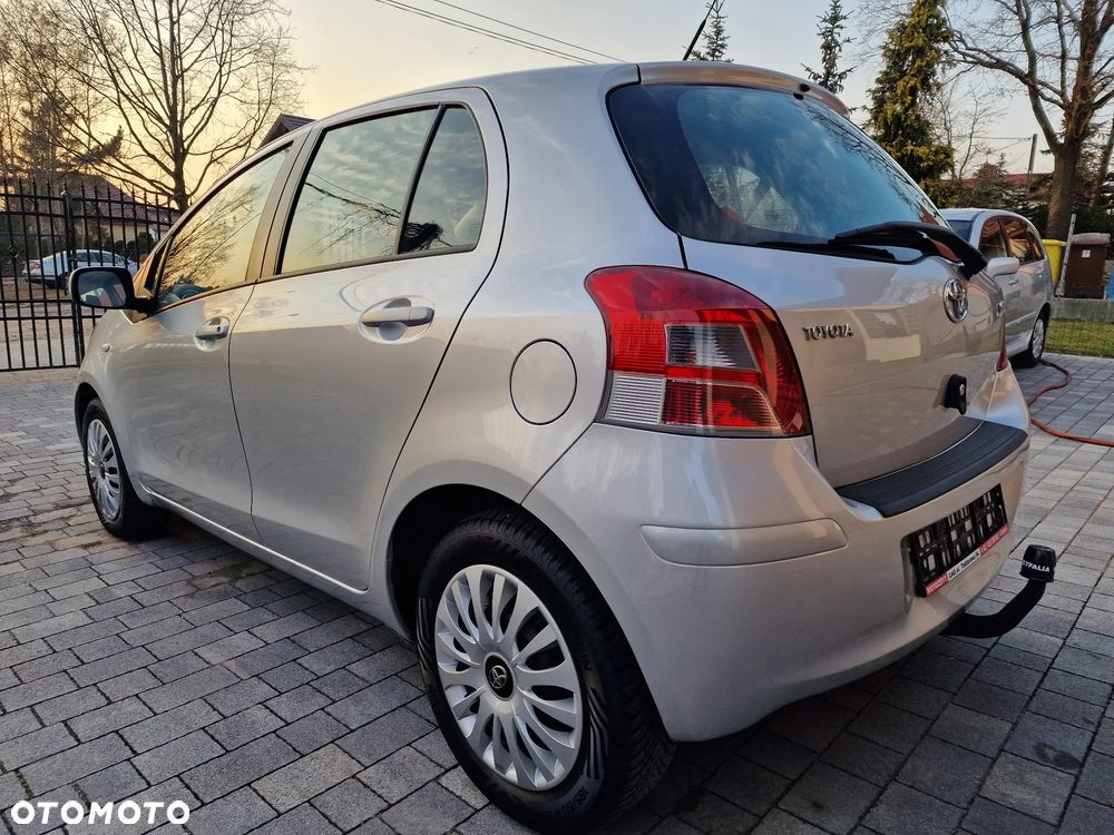 Toyota Yaris 1.33 Luna - 8