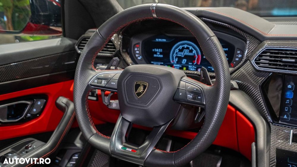 Lamborghini URUS - 30
