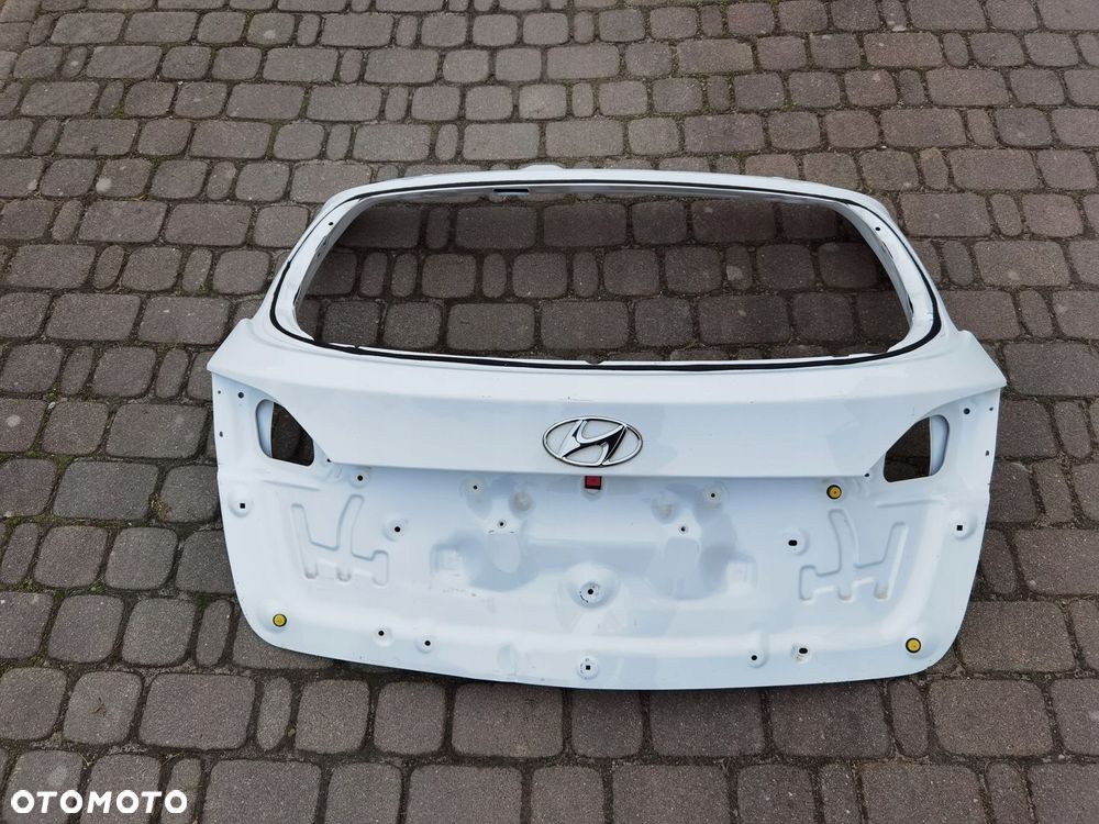 Klapa bagażnika Hyundai i40 Kombi 2011-17 - 3